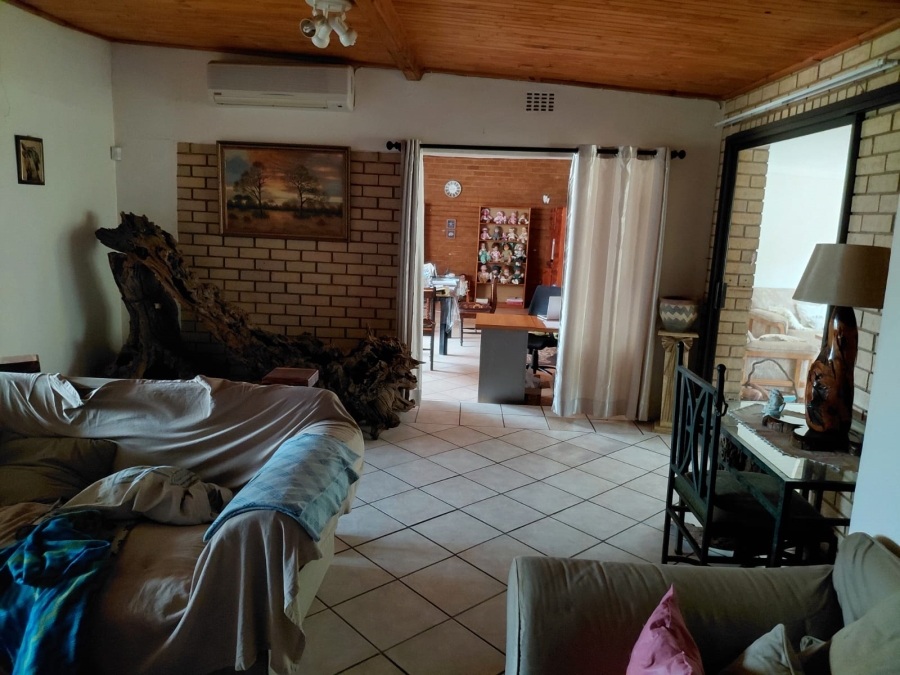 5 Bedroom Property for Sale in Roodekopjes Ah North West